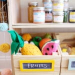 Are you looking for easy DIY felt food patterns, ideas, and templates for kids? This play food tutorial shows you how to make adorable fruits and vegetables for a play grocery store or kitchen!